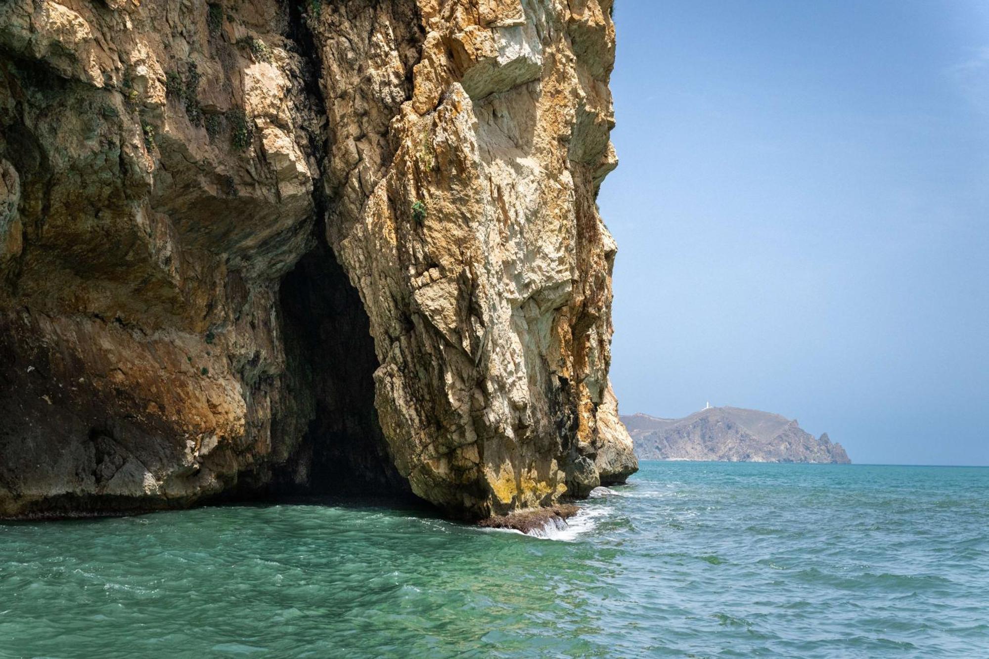 Radisson Blu Resort Аль-Хосейма Екстер'єр фото Rock formations